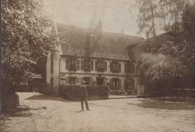 Barbarossahof damals (Foto: Familie Flockerzie)