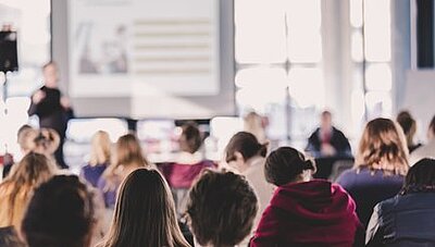 Bildungs- und Arbeitsmarktpolitik