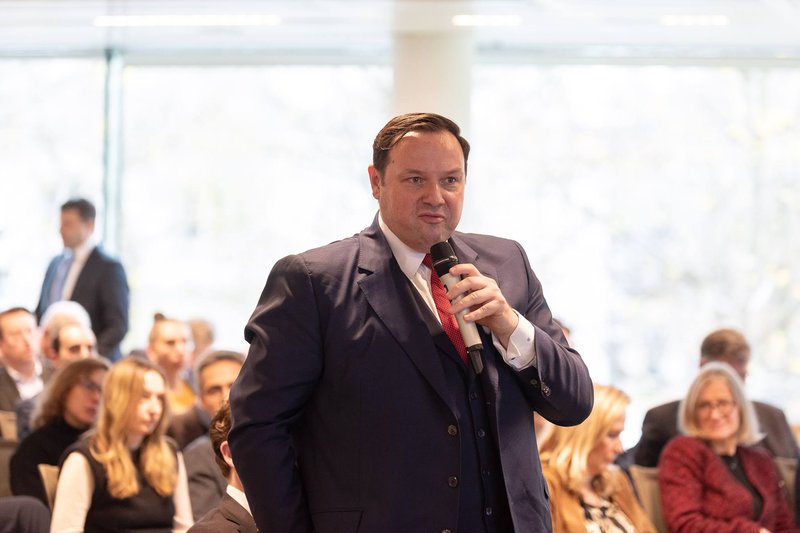 20251203 Wirtschafstrat Priority2026 126 AllGP 2048Pix PYE_5840 .jpg