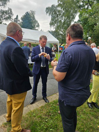 2026-08-28_Grillen mit MP Kretschmer_Foto3.jpg