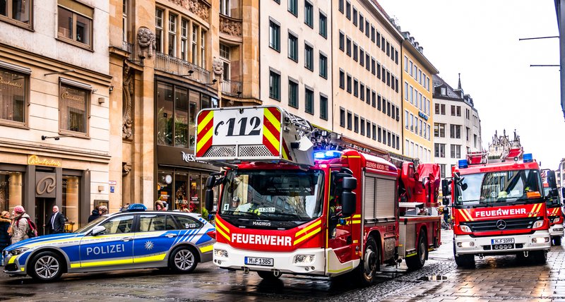 Polizei und Feuerwehr im Einsatz in München