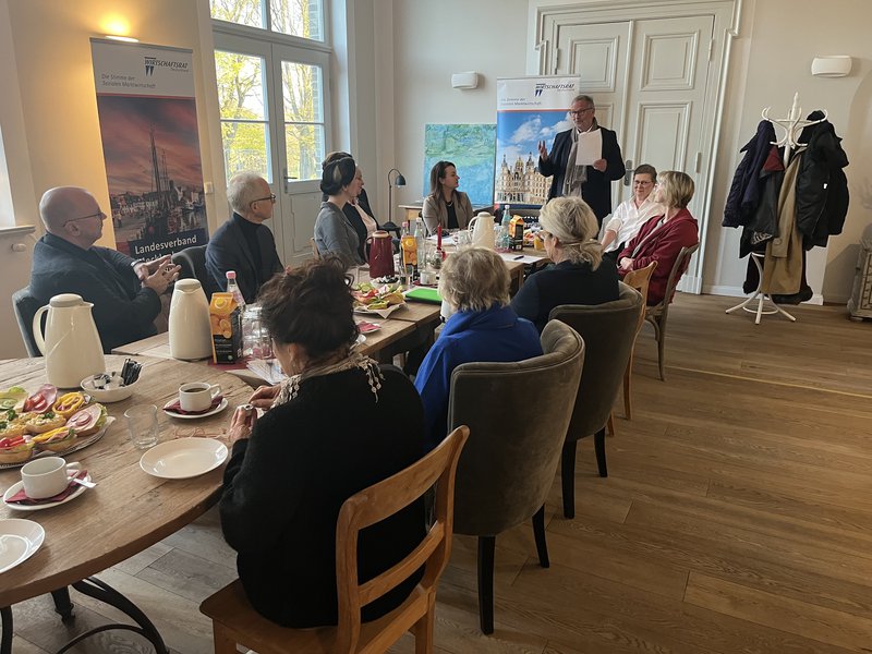 Benefiz Frühstück.jpeg