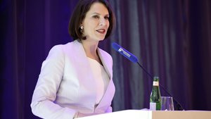 Karoline Edtstadler, Bundesministerin für EU und Verfassung im Bundeskanzleramt der Republik Österreich