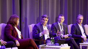 Sandra Weeser MdB, Dr. Marc Andree Groos, Dr. Jan-Marco Luczak MdB, Martin Palsa
